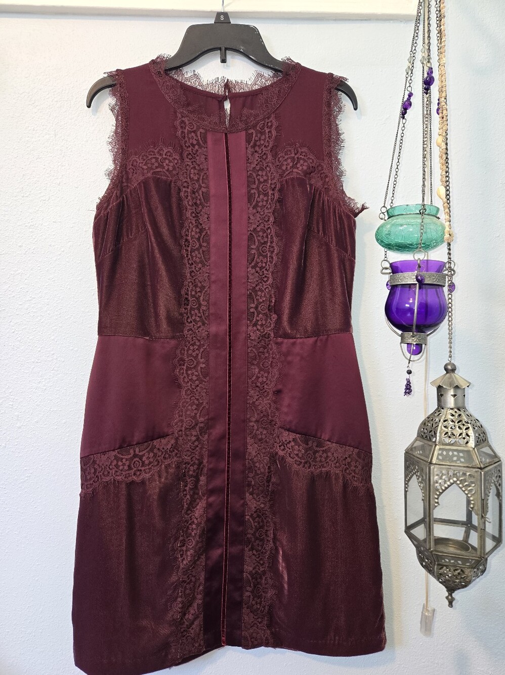 WHBM Sz 10 Port Wine Burgundy Sleeveless Lace Satin Velvet Dress